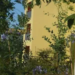 Отель Bellagio Euromedecine By Popinns 3*