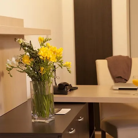 Bellagio Euromedecine By Popinns Hotel