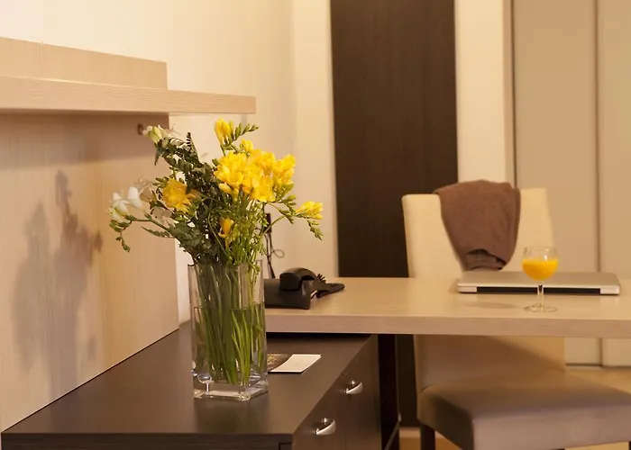 Bellagio Euromedecine By Popinns Hotel